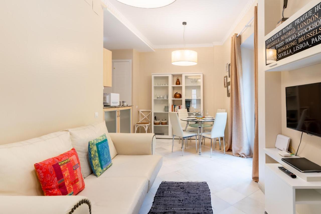 Precioso Y Moderno Apartamento En Centro De Sevilla Luaran gambar
