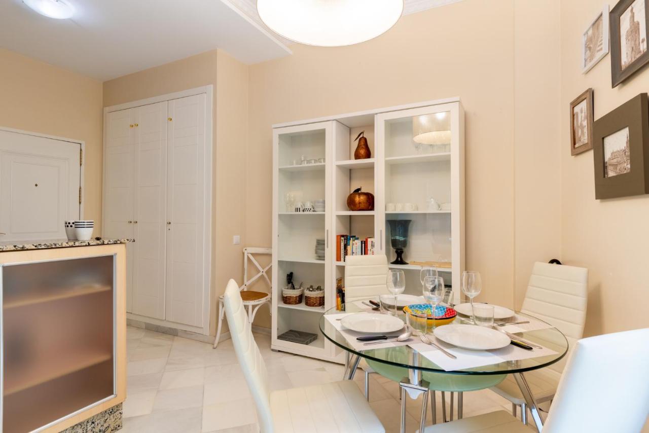 Precioso Y Moderno Apartamento En Centro De Sevilla Luaran gambar
