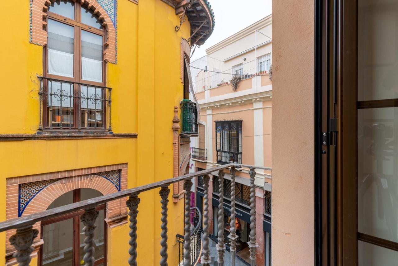 Precioso Y Moderno Apartamento En Centro De Sevilla Luaran gambar